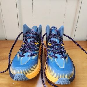 Hoka Speedgoat GTX 2 mid hiking shoe W8.5
